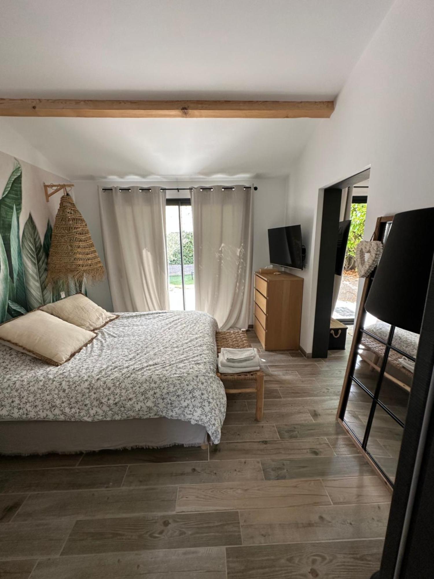 Petit Nid Douillet En Luberon Avec Spa Ansouis Exterior photo